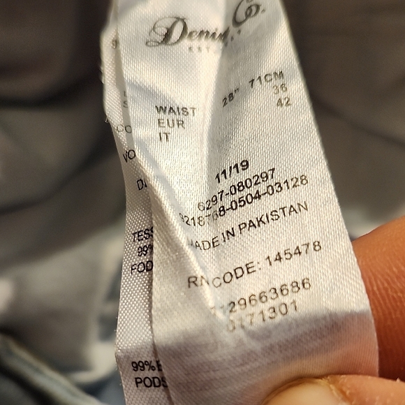 Denim&Co Light Blue Jean Distressed Shorts - Picture 11 of 12